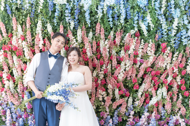 色鮮やかなルピナスと共に