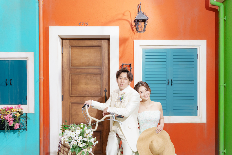 自転車を使ったショットも