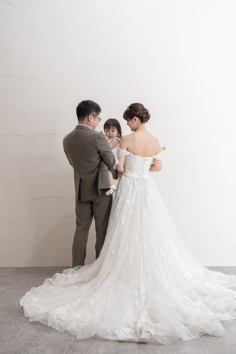 間からちらっと・・