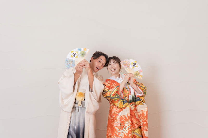 扇子の陰から覗く弾ける笑顔♥