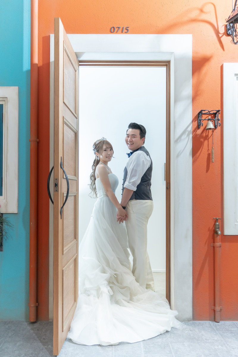 カラフルなブラーノ島でのワンシーン