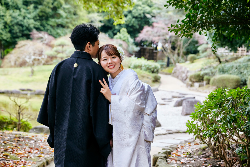  仲睦まじく寄り添ったおふたりも