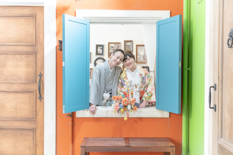 小窓からこんにちは♪