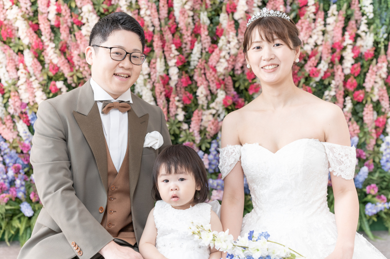 家族3人のファミリーウェディングフォト *洋装 スタジオ1着プラン*