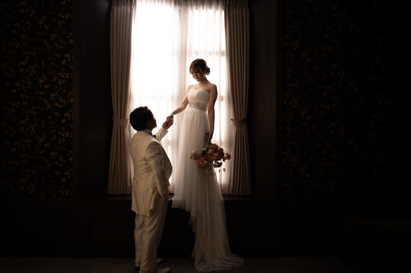 レトロモダンの窓辺