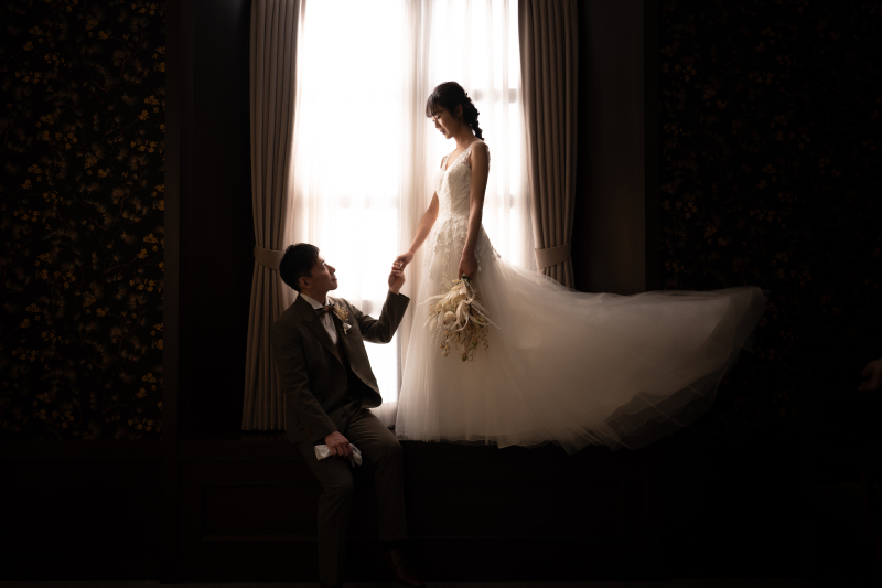 大正レトロの窓辺で