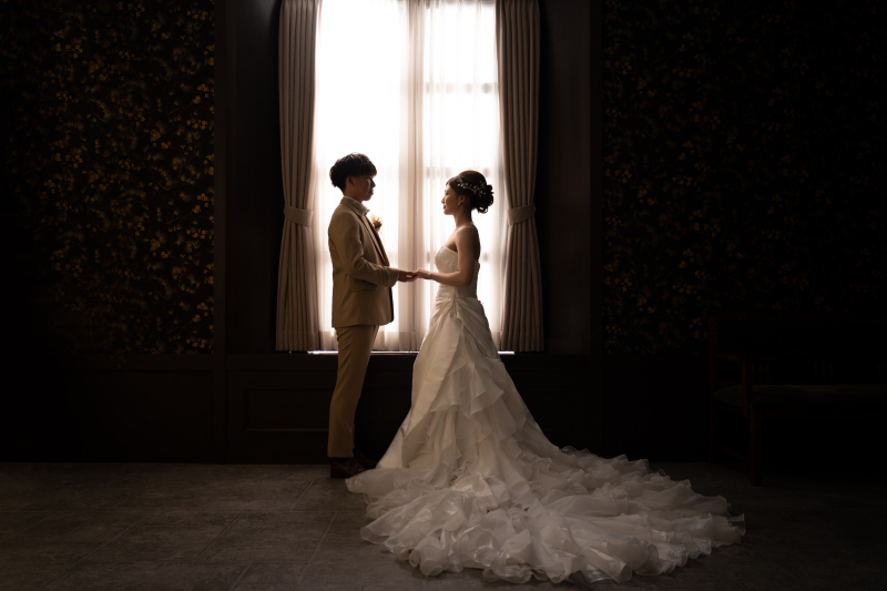 窓からの光を使って