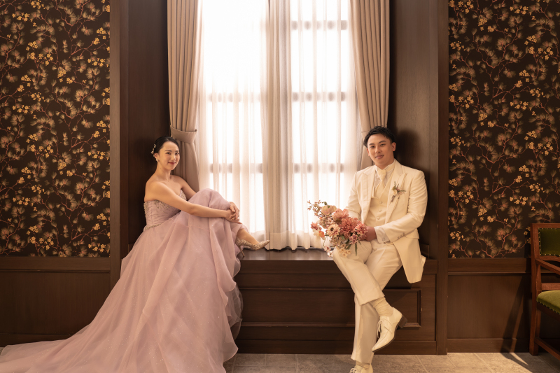 レトロモダンの窓際