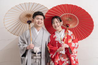 おふたりらしさいっぱいのウェディングフォト♪　＊洋装＆和装　スタジオ2着プラン＊