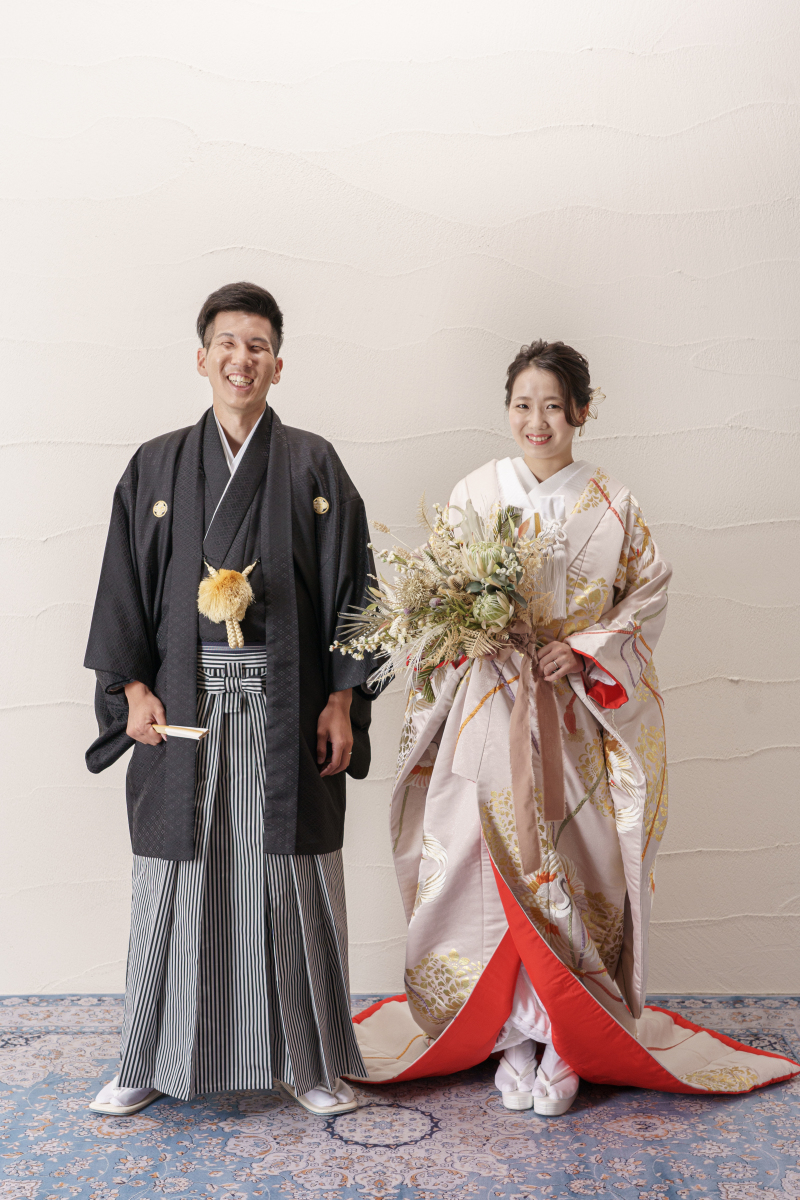 凛とした立ちショットで