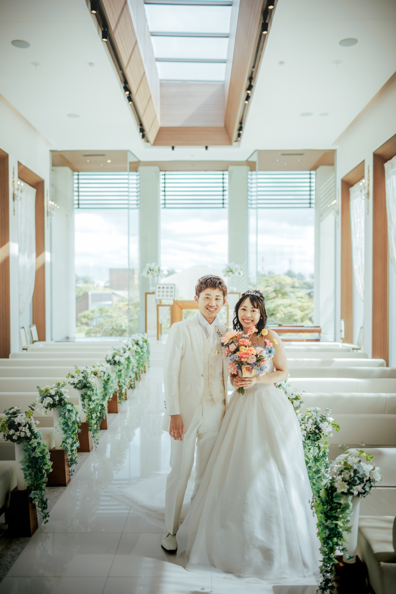 緊張気味のなかまずはチャペルで