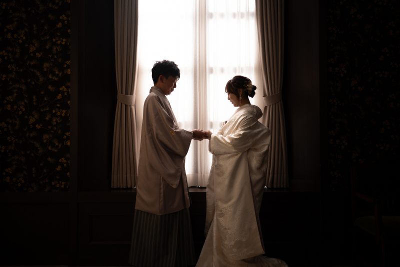 レトロモダンでは手を取り合って