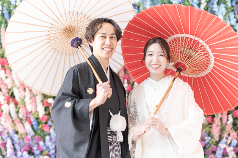 カラフルな背景で