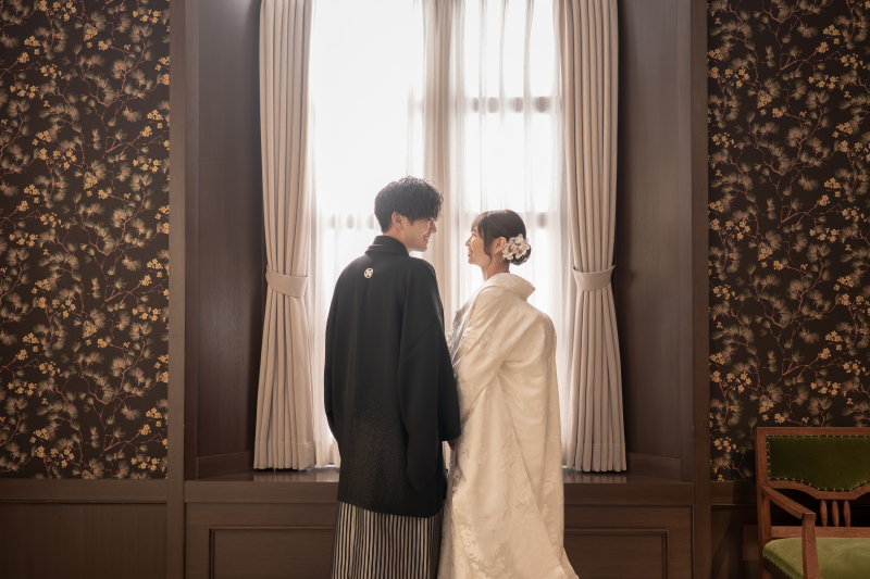 後ろ姿に宿る凛とした幸せのカタチ♡