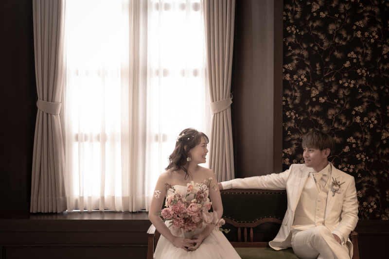 座って会話をして・・・