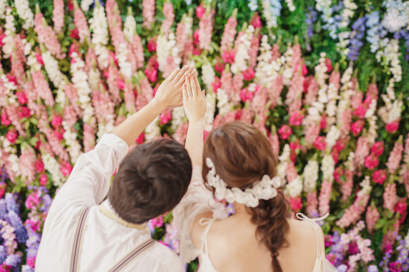 おふたり手を重ねて…