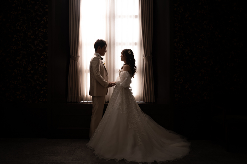 光と影で創り出すシルエット