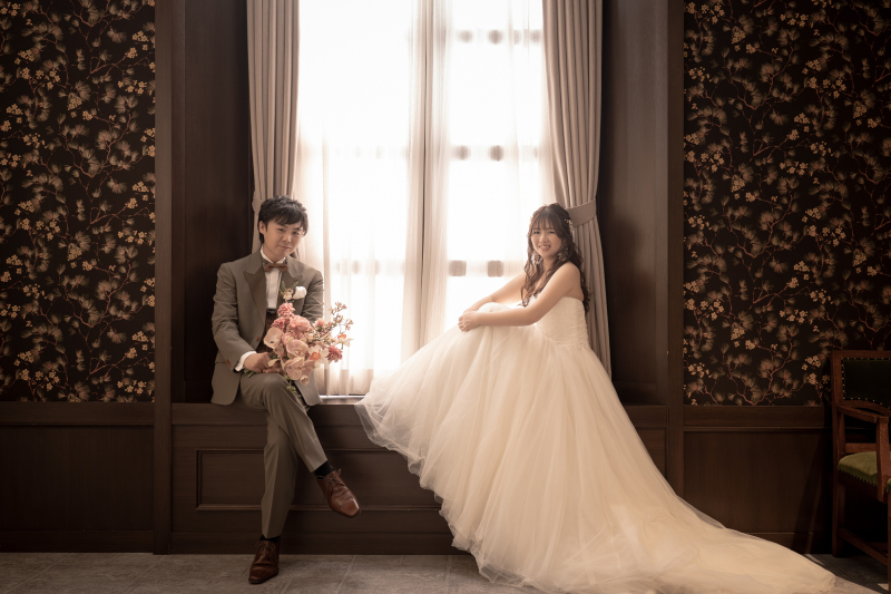 レトロモダンでは窓辺を使って