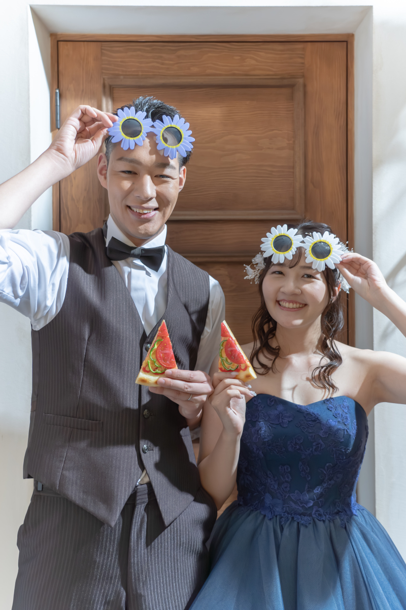 サングラスとピザと・・・!