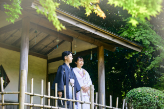 【愛犬と一緒にスタジオ撮影＆見浜園でロケーション撮影】～和装2着プラン～