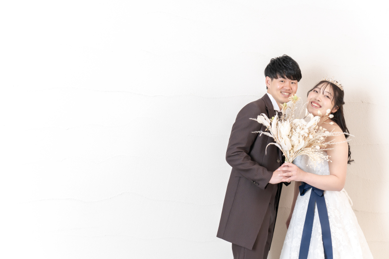 おふたりらしさ溢れるウェディングフォト♪ *洋装2着 スタジオ撮影プラン*