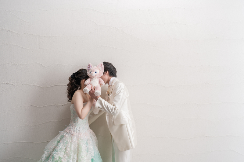 お顔隠しのショットは・・・