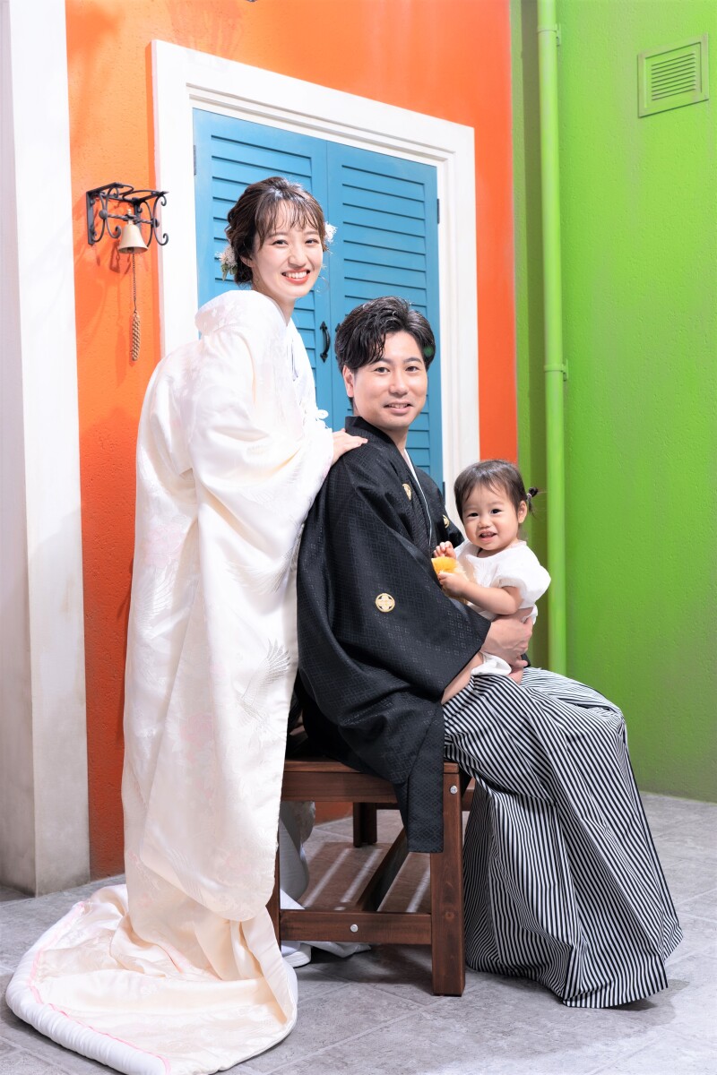 ポップな背景がつくる一枚