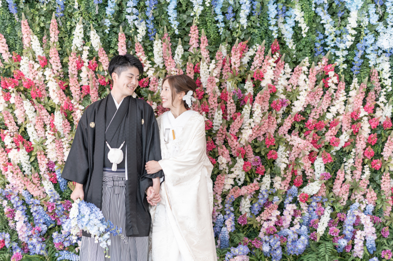 壁一面のルピナス