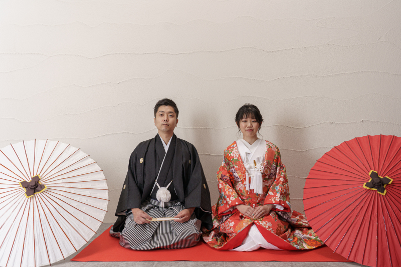 正座ショットでご挨拶