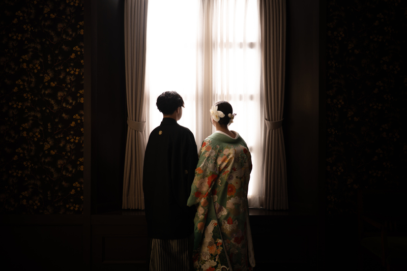 窓辺のシネマティックショット