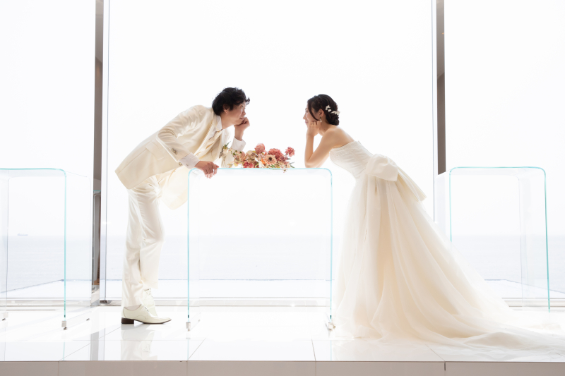 青い海と透明感に包まれる微笑み♥