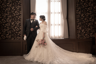 ウェディングとカラーで叶えるフォトウェディング　＊洋装2着　スタジオ撮影プラン＊