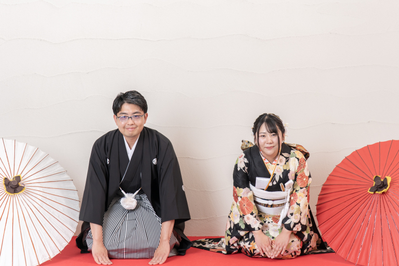 ご挨拶カットにもぴったりな、ふたりの正座✿