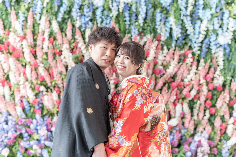 壁一面のルピナス