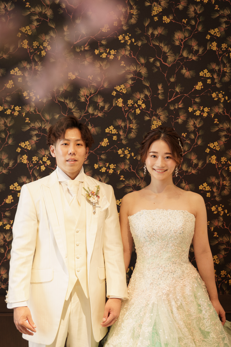 和モダンの壁面もとっても似合うおふたり