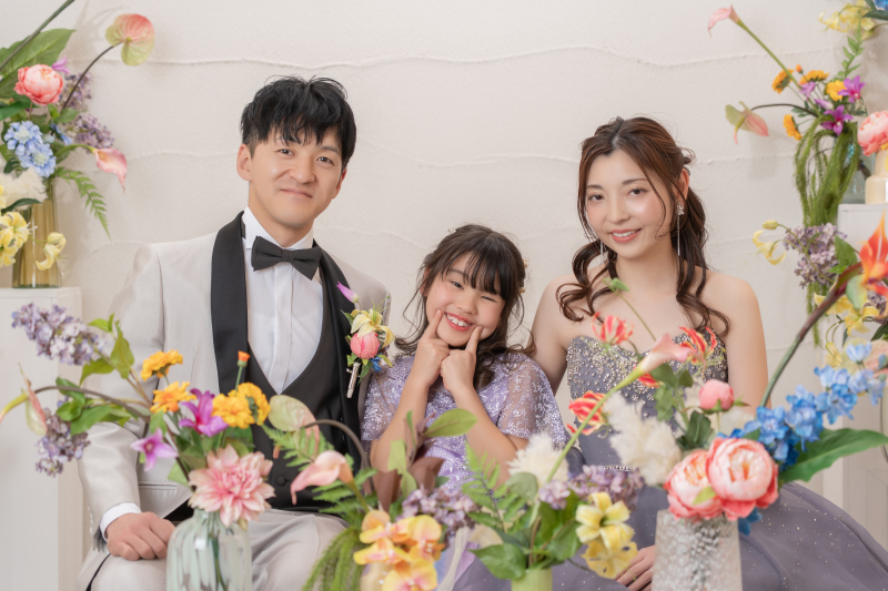 幸せいっぱいのファミリーフォト♪ ＊洋装2着　スタジオ撮影プラン＊