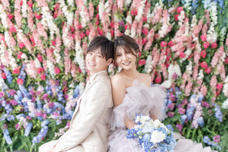 壁一面のルピナスの前で❁