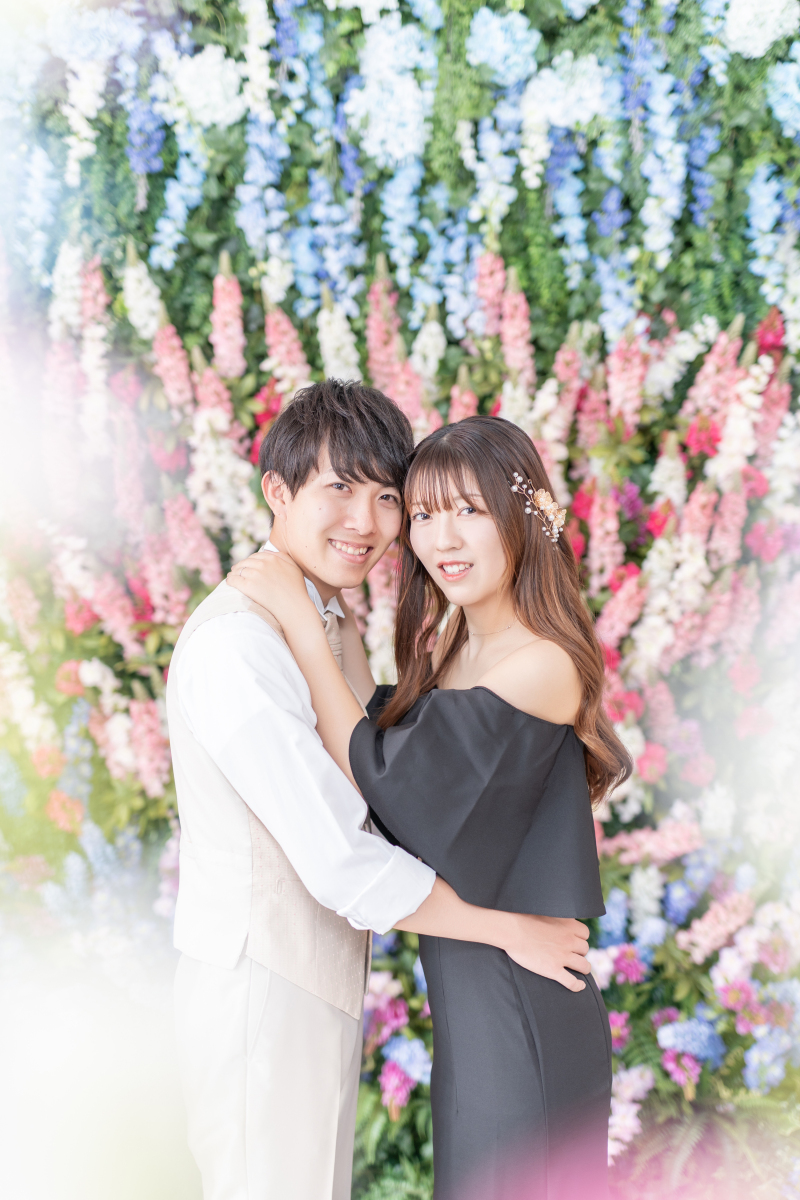 壁一面のルピナス