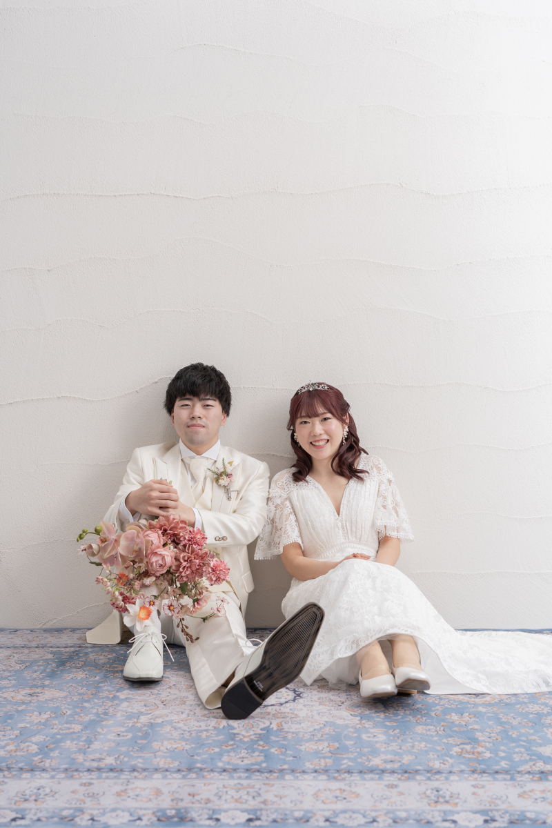 淡色で優しいイメージの一枚