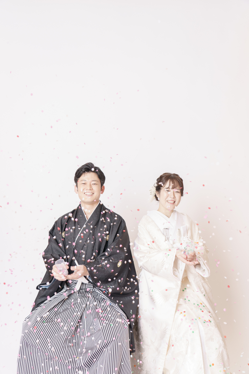 カラフルなコンフェッティを使って