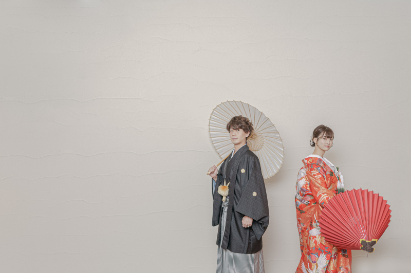 自然体なおふたりの表情はもちろん、クールに決めた写真もお撮りします！
