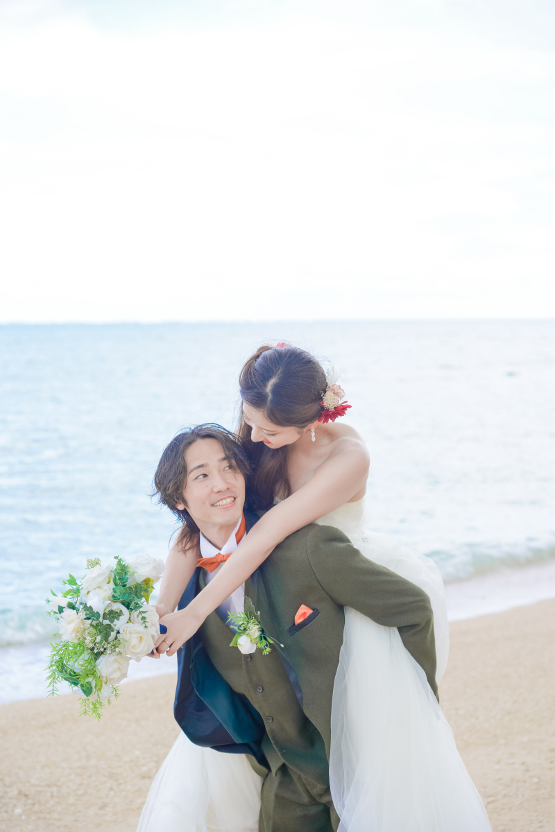 おんぶで見つめ合う幸せ