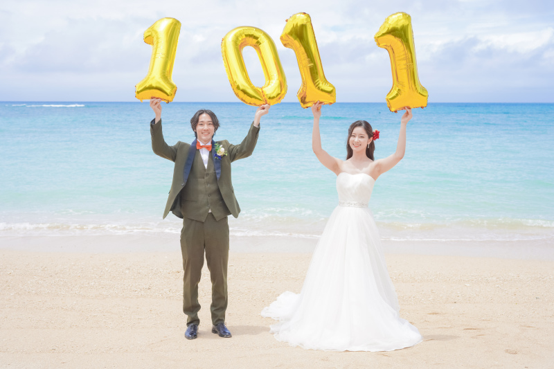 1011の記念日バルーンとともに