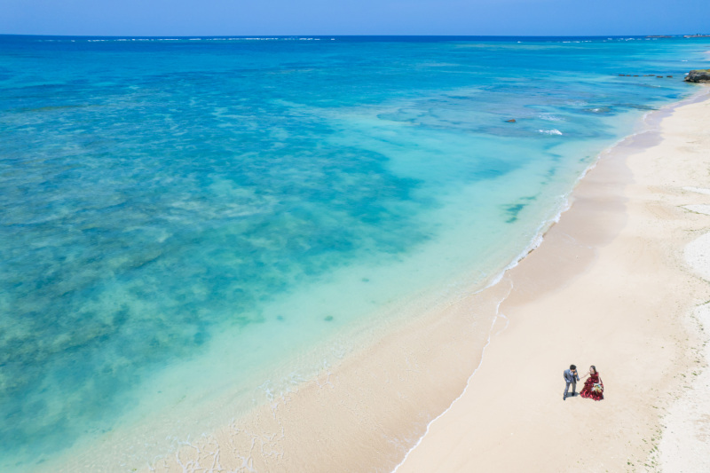 ドローンで歩くシーンを撮影