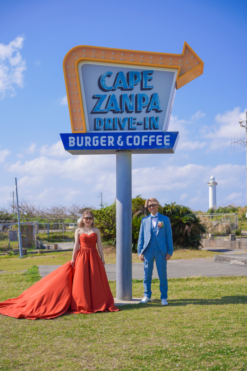 カフェ看板前でラストフォト