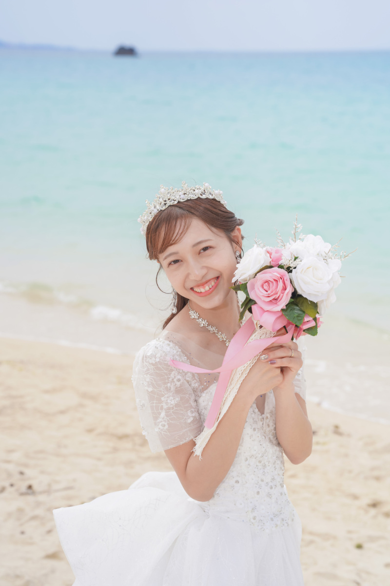 笑顔が弾ける新婦ソロ撮影