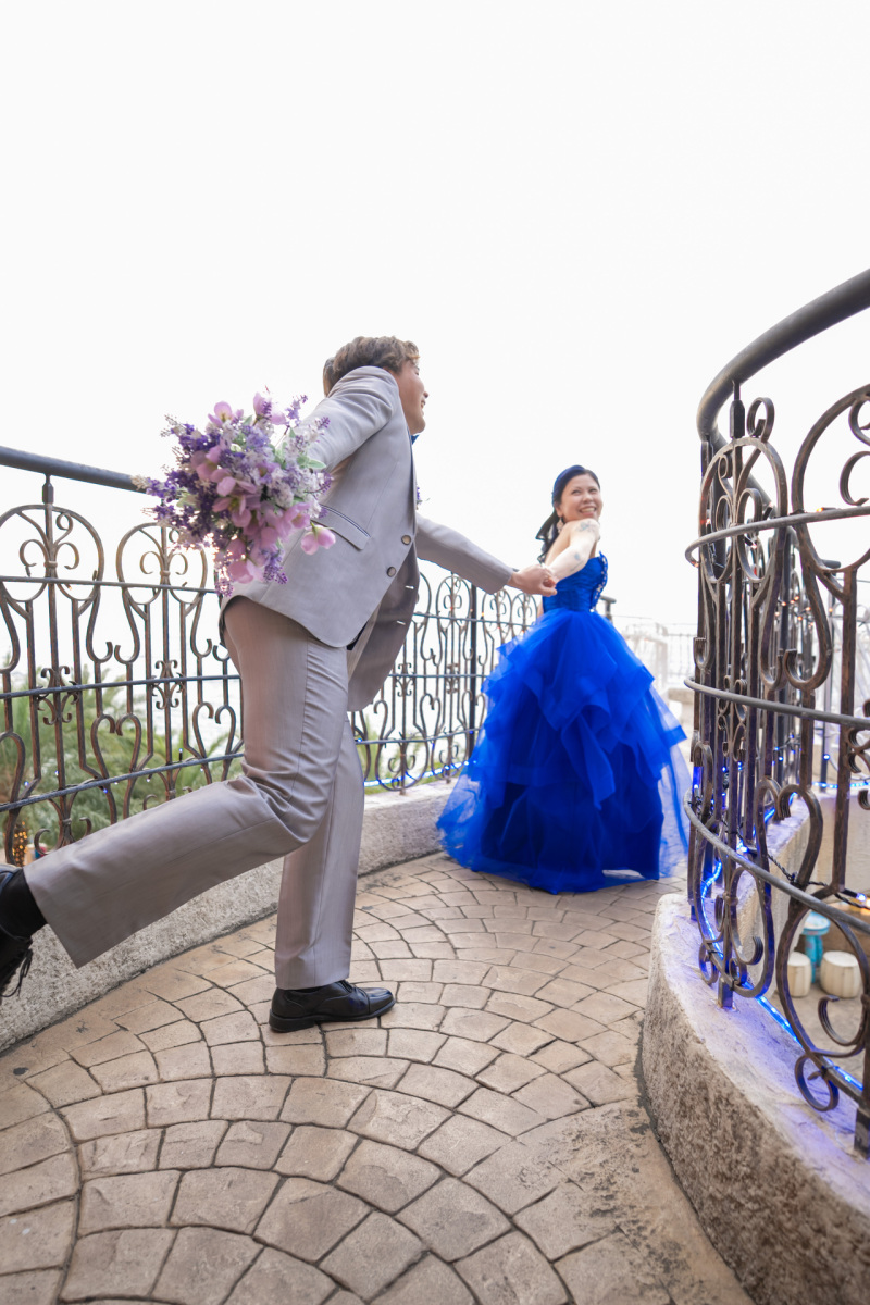 バルコニーで追いかけて