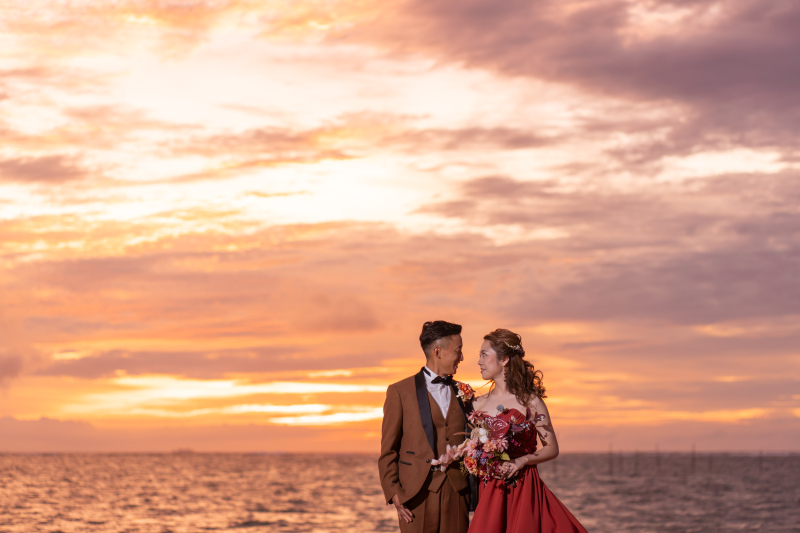 夕日をバックに