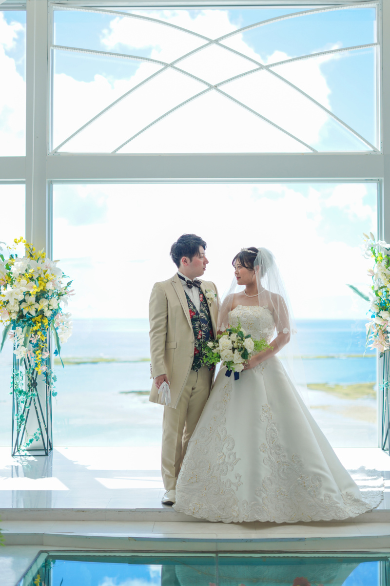 白ドレス×チャペルで撮影スタート