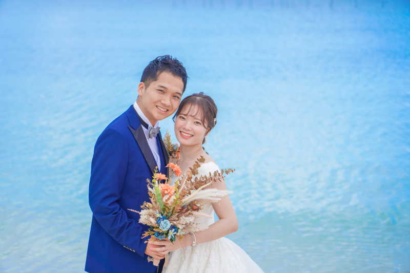 新郎さんの爽やかブルースーツ